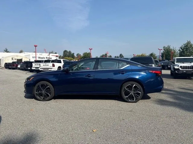 Nissan Altima 2023 photo 4