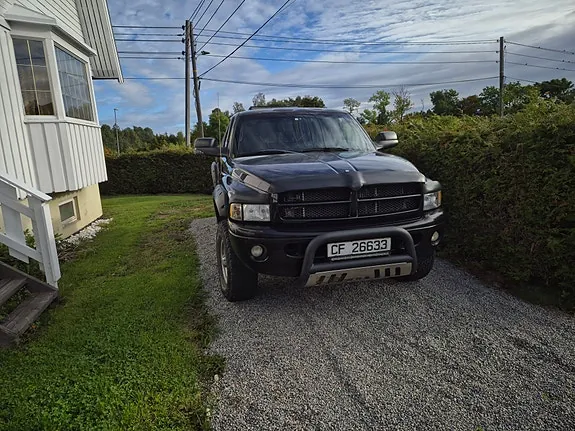 Dodge Ram 2002 photo 2
