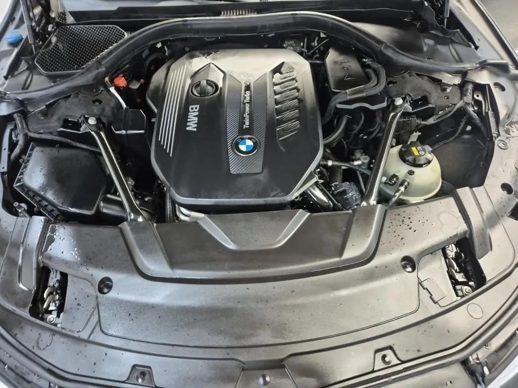BMW 7 Series 2016 photo 5
