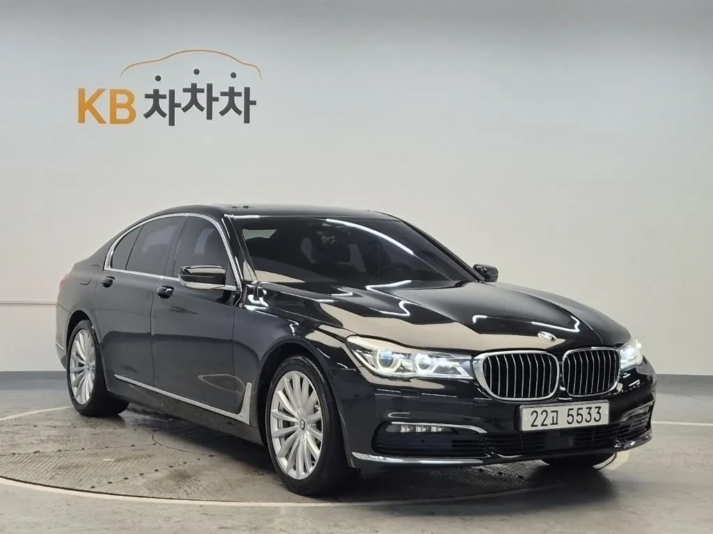 BMW 7 Series 2016 photo 4