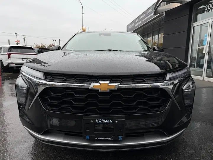 Chevrolet Trax 2025 photo 2