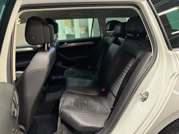 Volkswagen Passat 2018 photo 5
