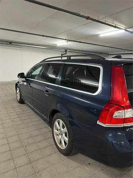Volvo V70 2013 photo 2
