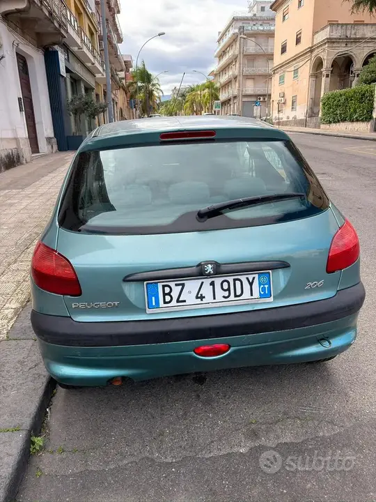 Peugeot 206 2002 photo 4