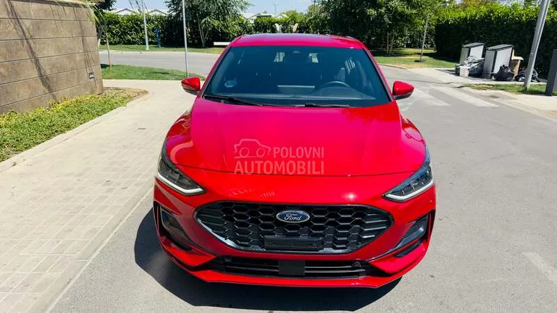 Ford Focus 2023 photo 3