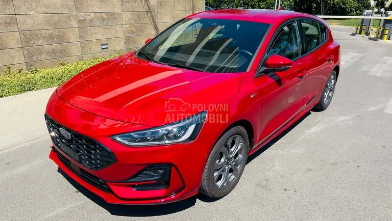 Ford Focus 2023 photo 2