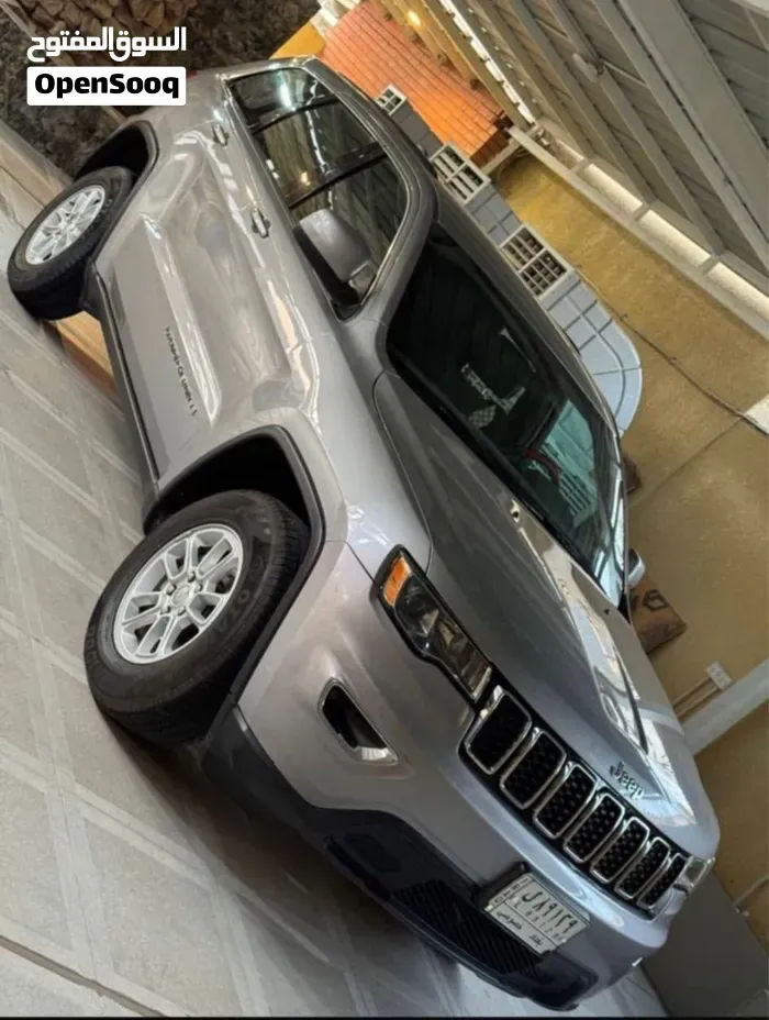 Jeep Grand Cherokee 2018 photo 2