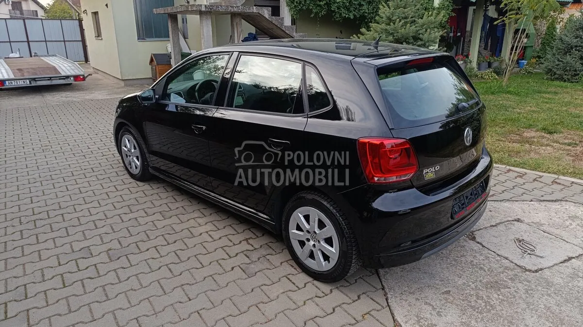 Volkswagen Polo 2011 photo 4