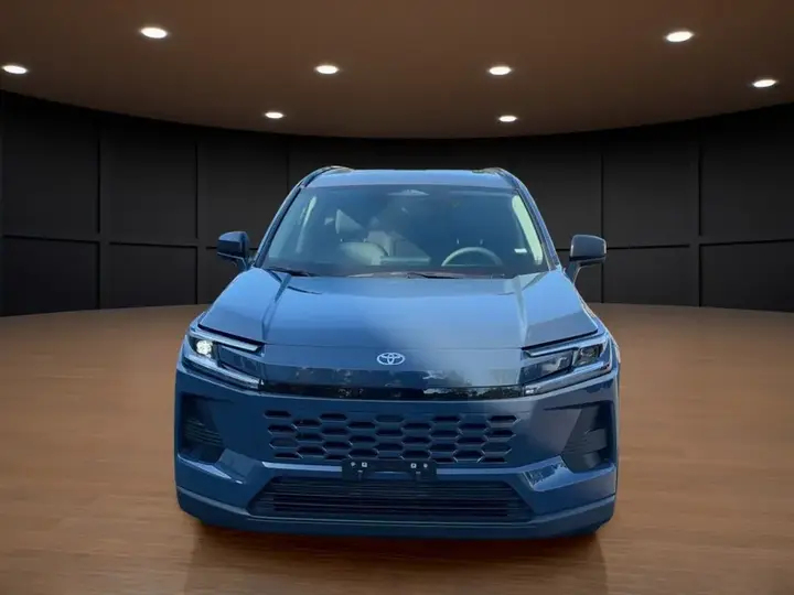Toyota Rav4 2026 photo 2