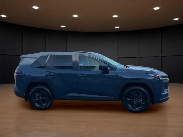 Toyota Rav4 2026 photo 4
