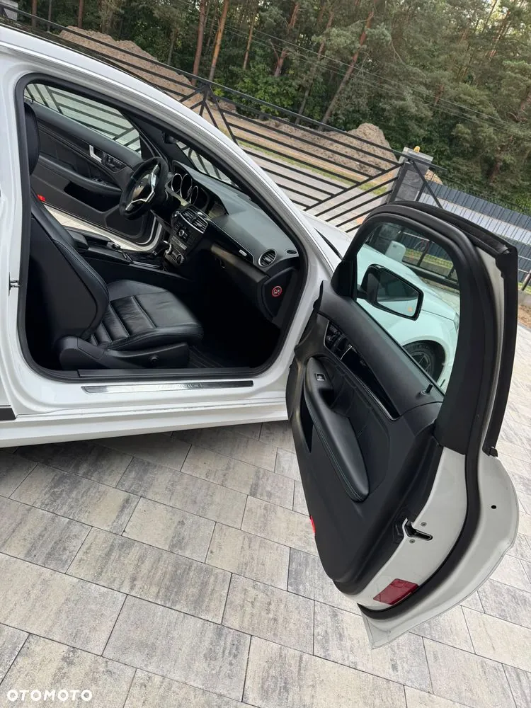 Mercedes-Benz C-Class 2013 photo 3