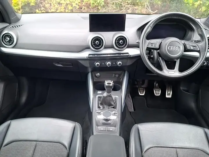 Audi Q2 2022 photo 3