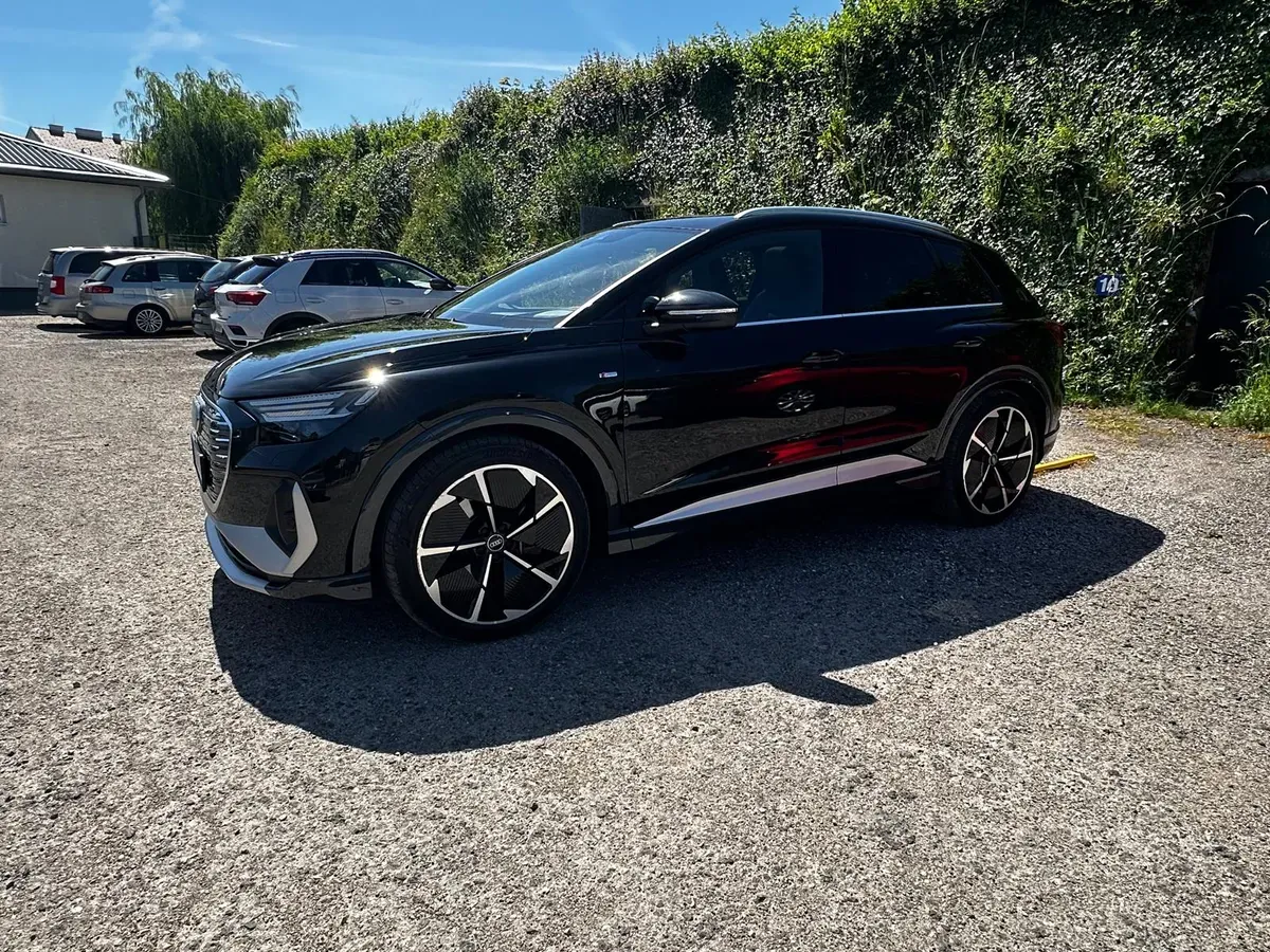 Audi Q4 2021 photo 2