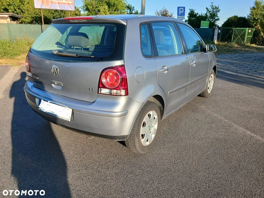 Volkswagen Polo 2006 photo 2