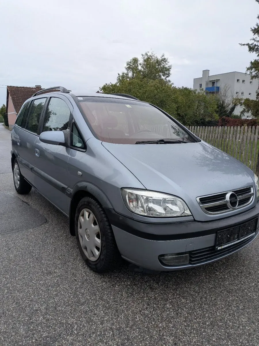 Opel Zafira 2003 photo 2