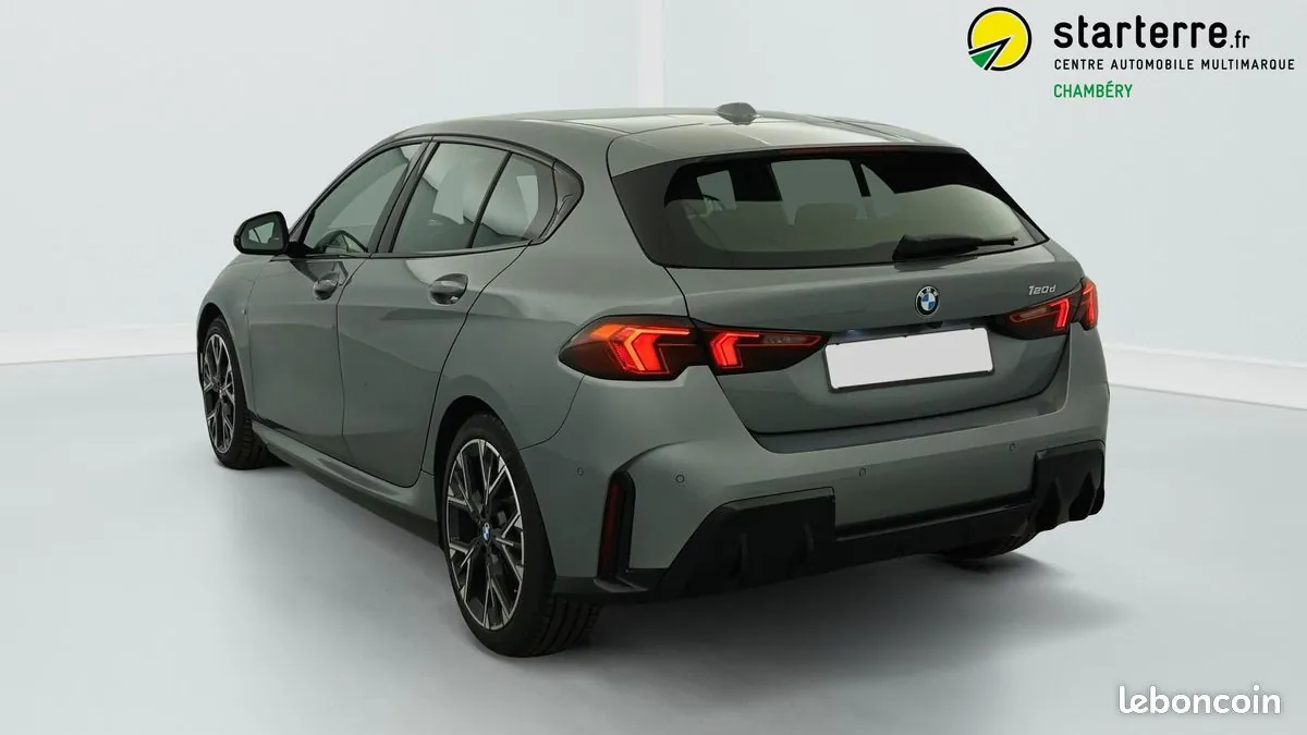 BMW 1 Series 2025 photo 5