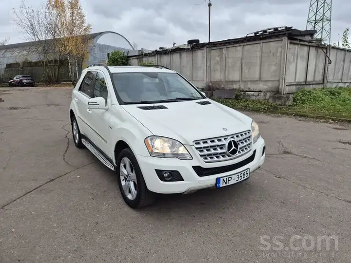 Mercedes-Benz Ml 350 2011 photo 2