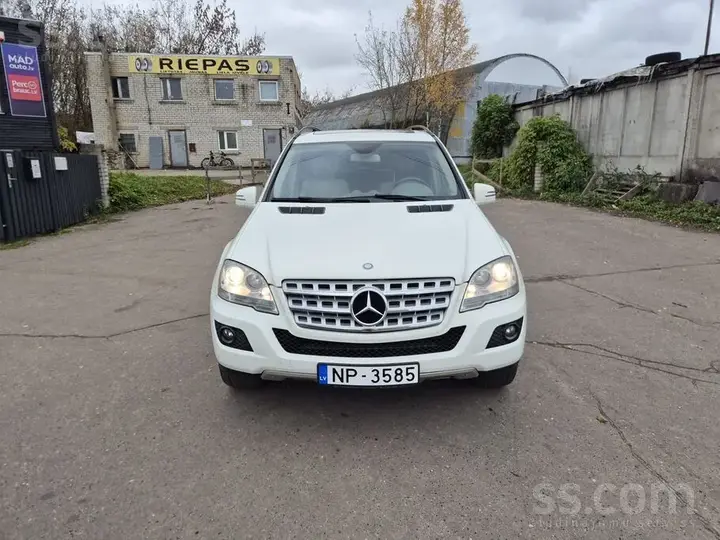 Mercedes-Benz Ml 350 2011 photo 3