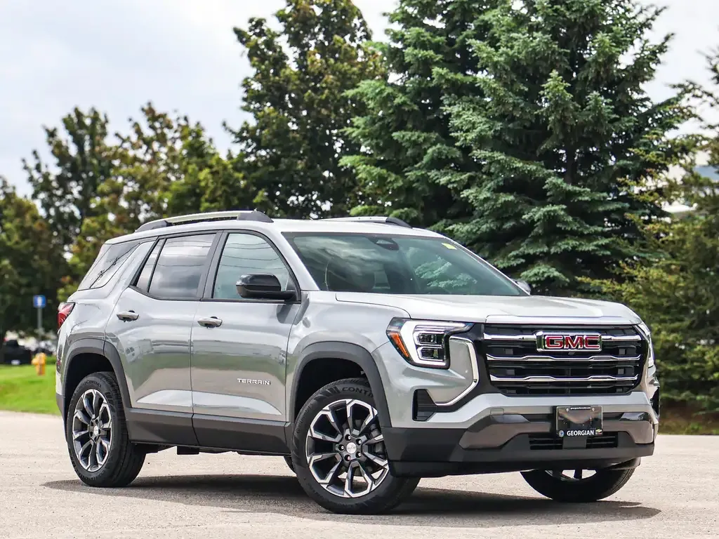 GMC Terrain 2026 photo 2
