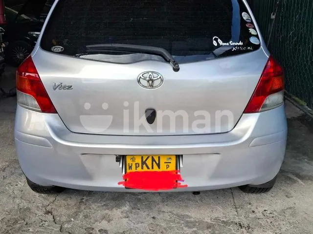 Toyota Vitz 2008 photo 4