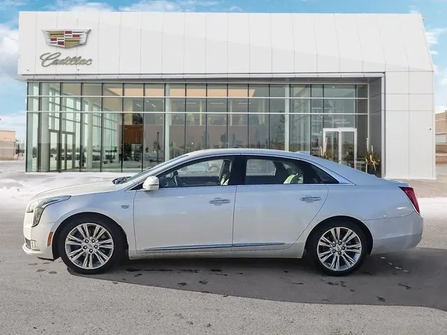 Cadillac Xts 2018 photo 2