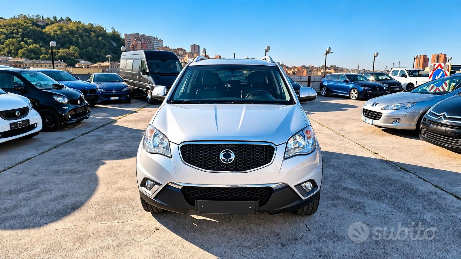 KG Mobility Korando 2011 photo 2