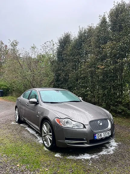 Jaguar Xf 2009 photo 3