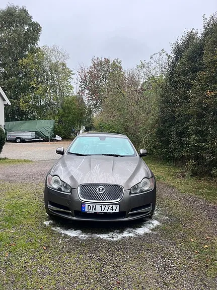Jaguar Xf 2009 photo 2