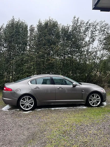 Jaguar Xf 2009 photo 4