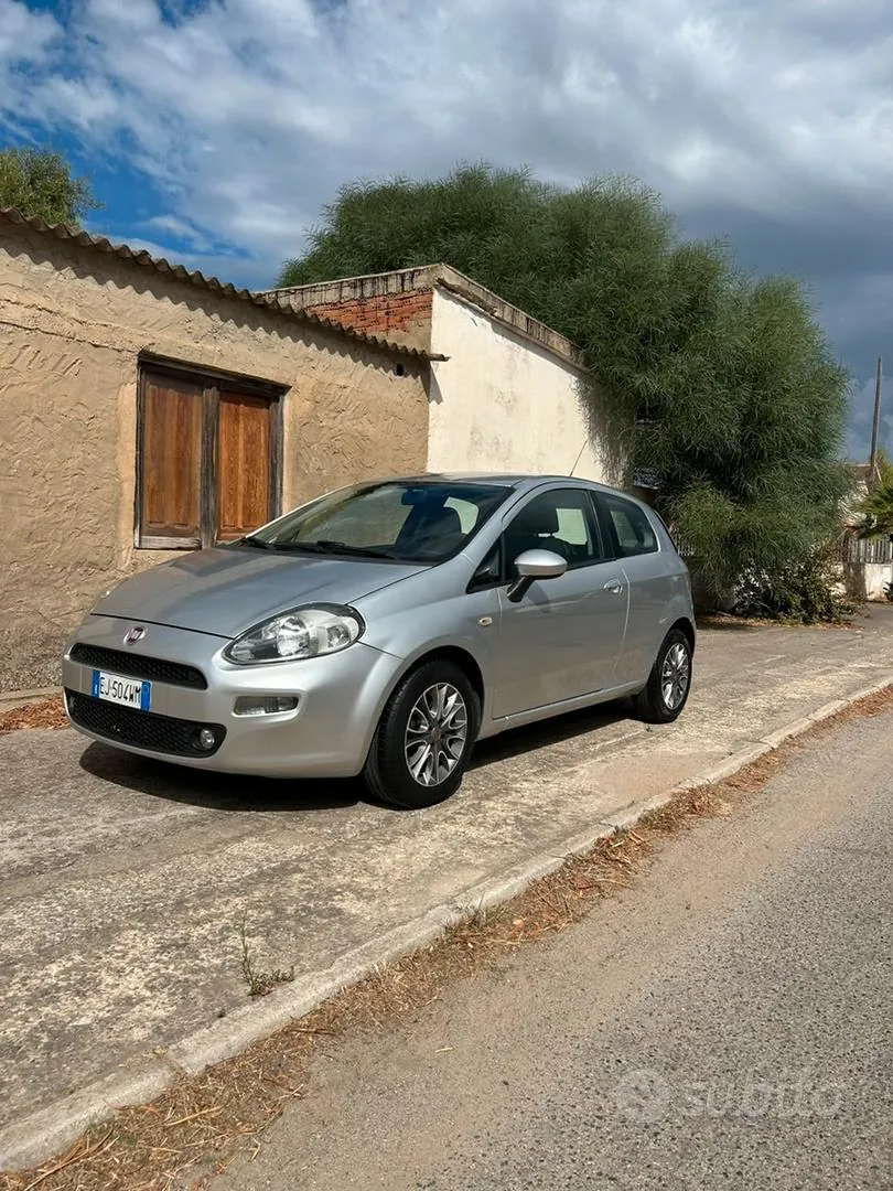 Fiat Punto Evo 2011 photo 2