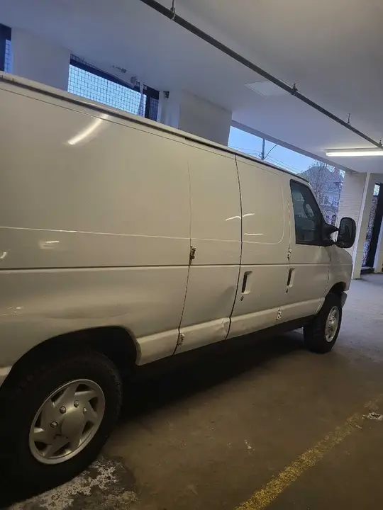 Ford E-Series Van