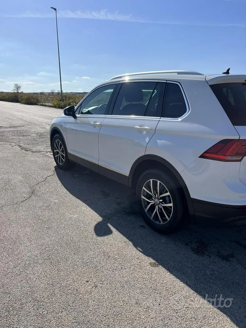 Volkswagen Tiguan 2017 photo 2