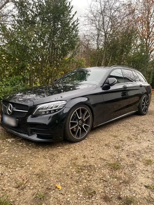 Mercedes-Benz C220D
