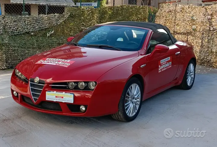 Alfa Romeo Spider 2009 photo 4