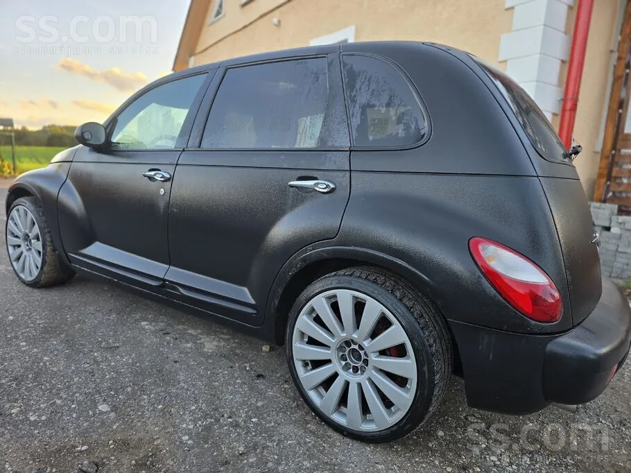 Chrysler Pt Cruiser 2004 photo 2