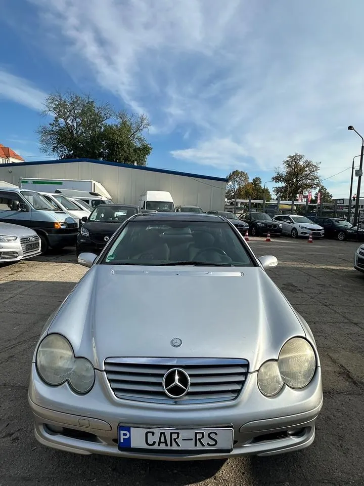 Mercedes-Benz C180