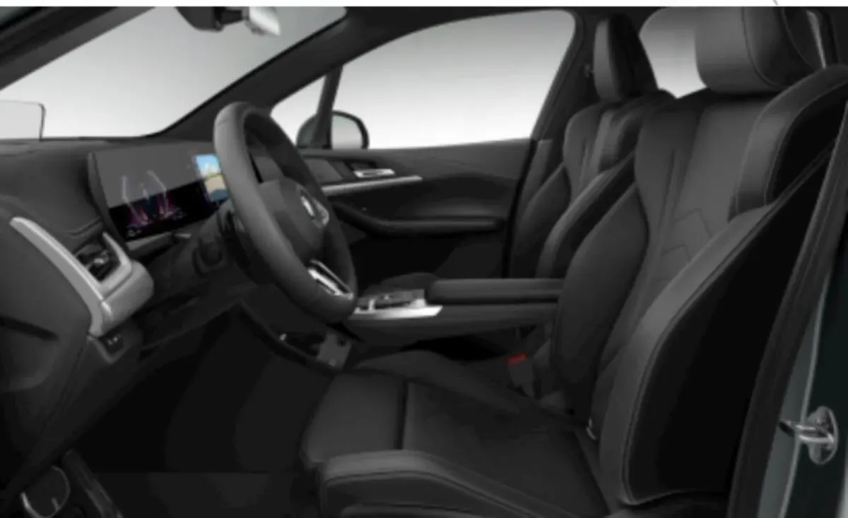 BMW 2 Series photo 3