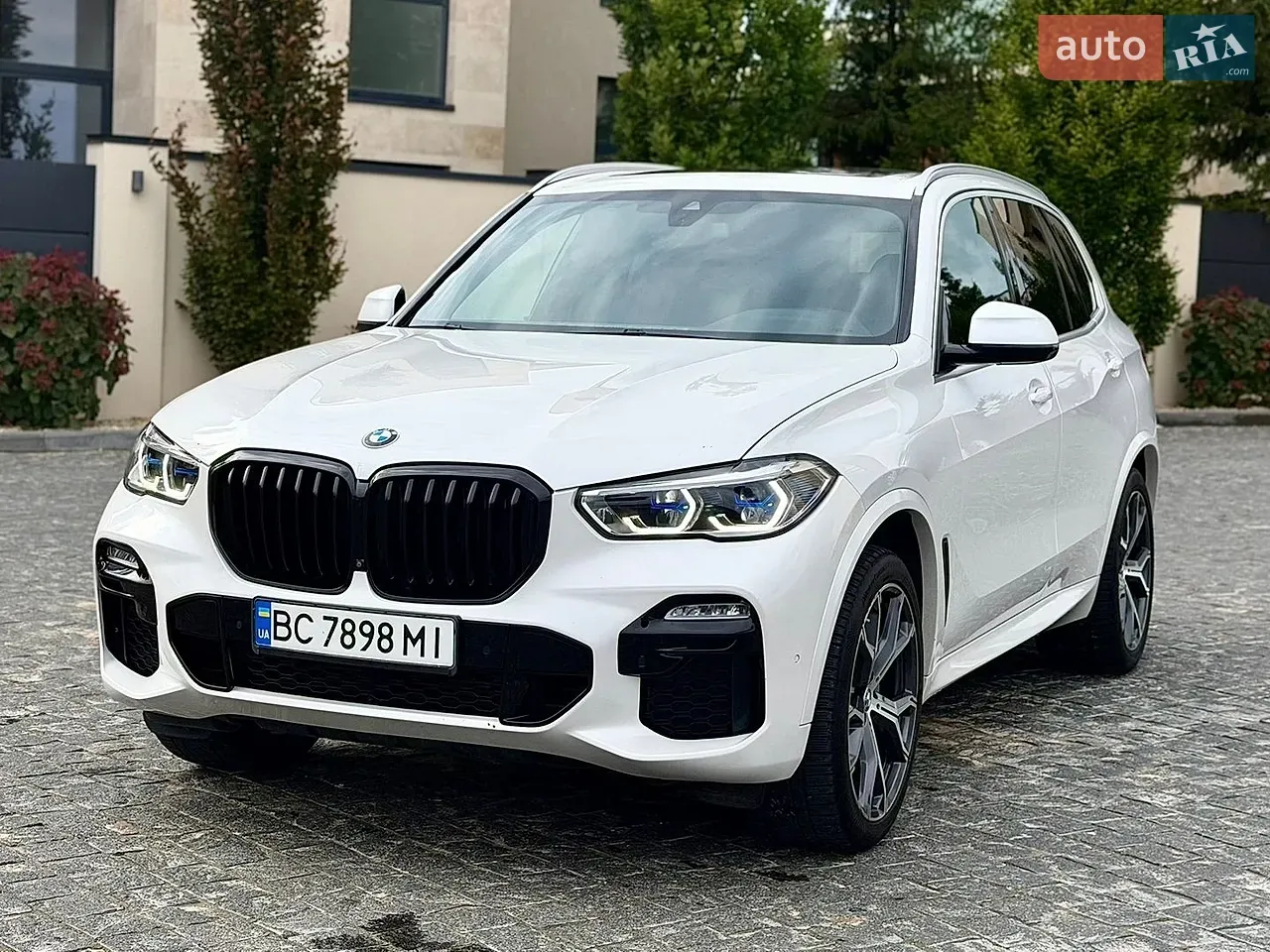 BMW X5 2019 photo 2