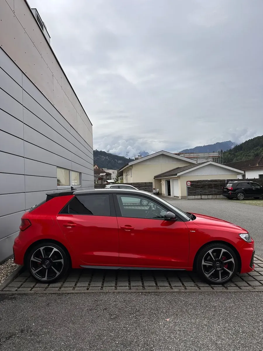 Audi A1 2018 photo 2