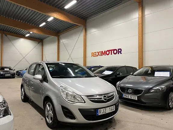 Opel Corsa 2012 photo 2