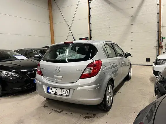 Opel Corsa 2012 photo 3