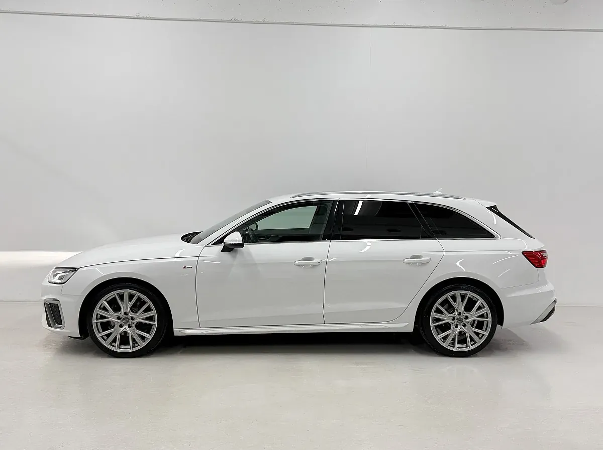 Audi A4 2020 photo 2