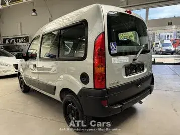 Renault Kangoo 2004 photo 2