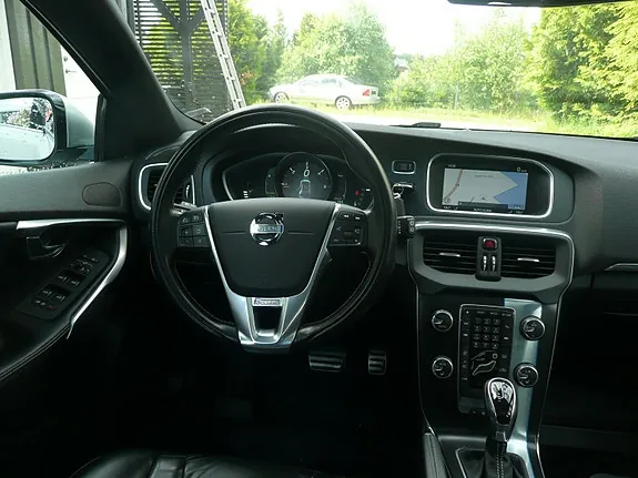 Volvo V40 2014 photo 5