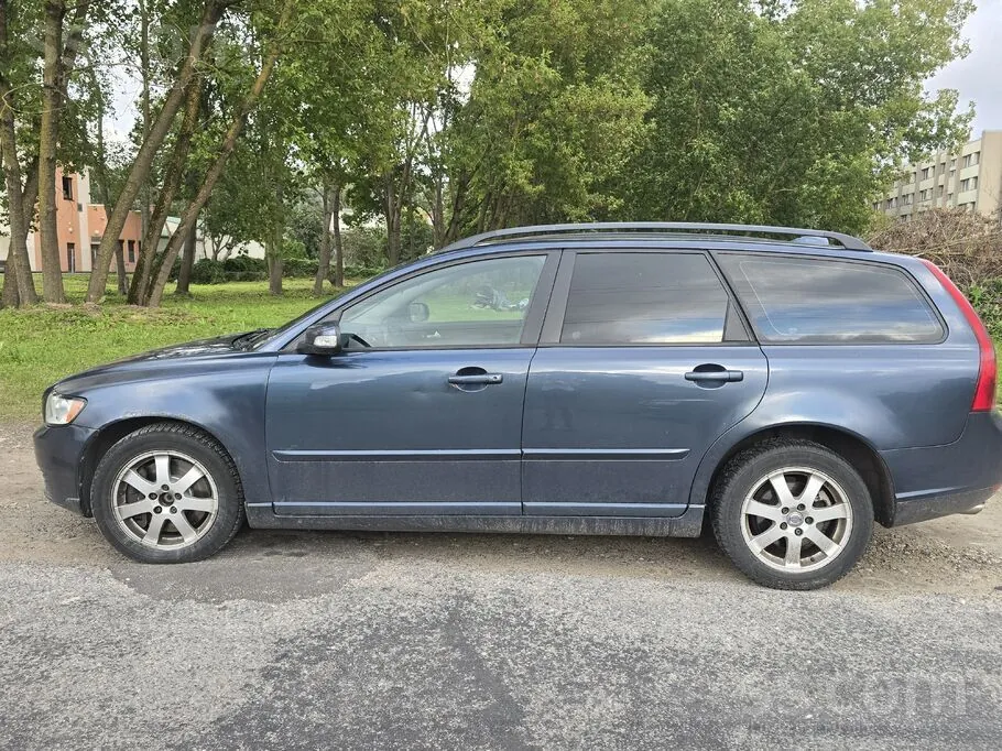 Volvo V50 2007 photo 2