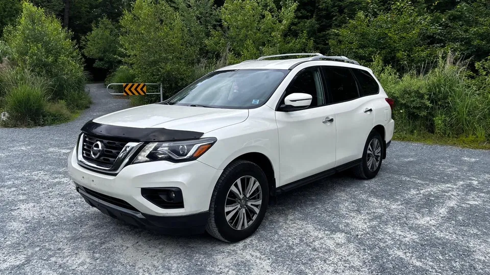 Nissan Pathfinder 2018 photo 2