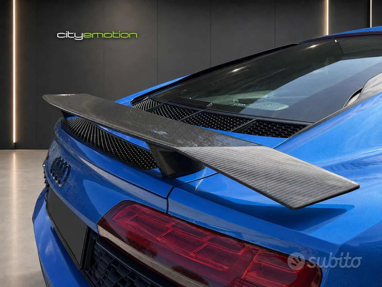 Audi R8 2023 photo 5