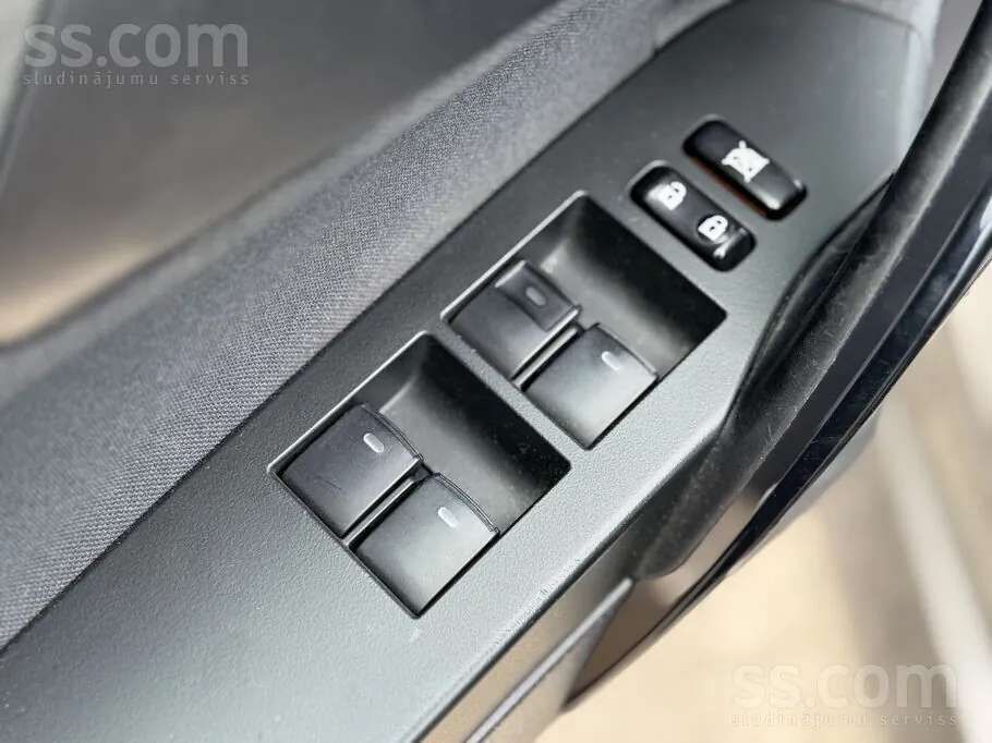 Toyota Auris 2018 photo 5