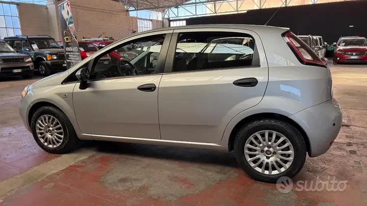 Fiat Punto 2014 photo 2
