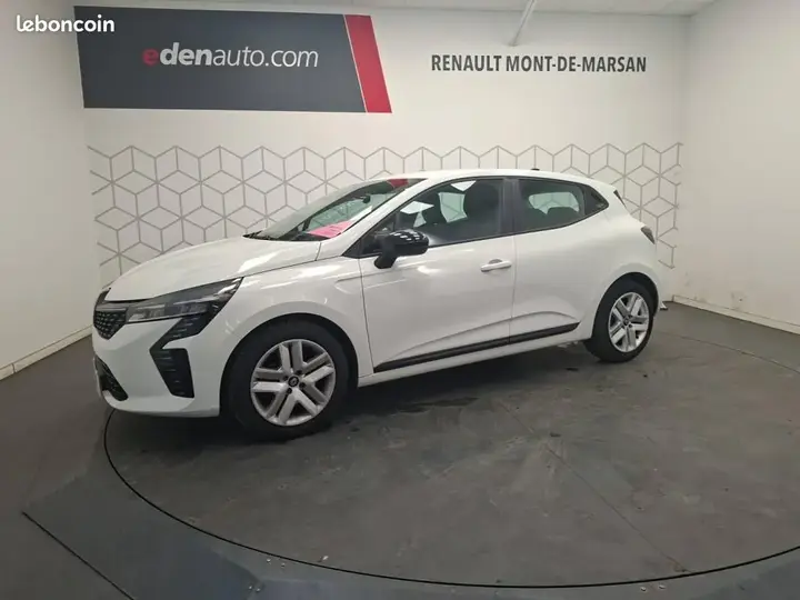 Renault Clio 2024 photo 3